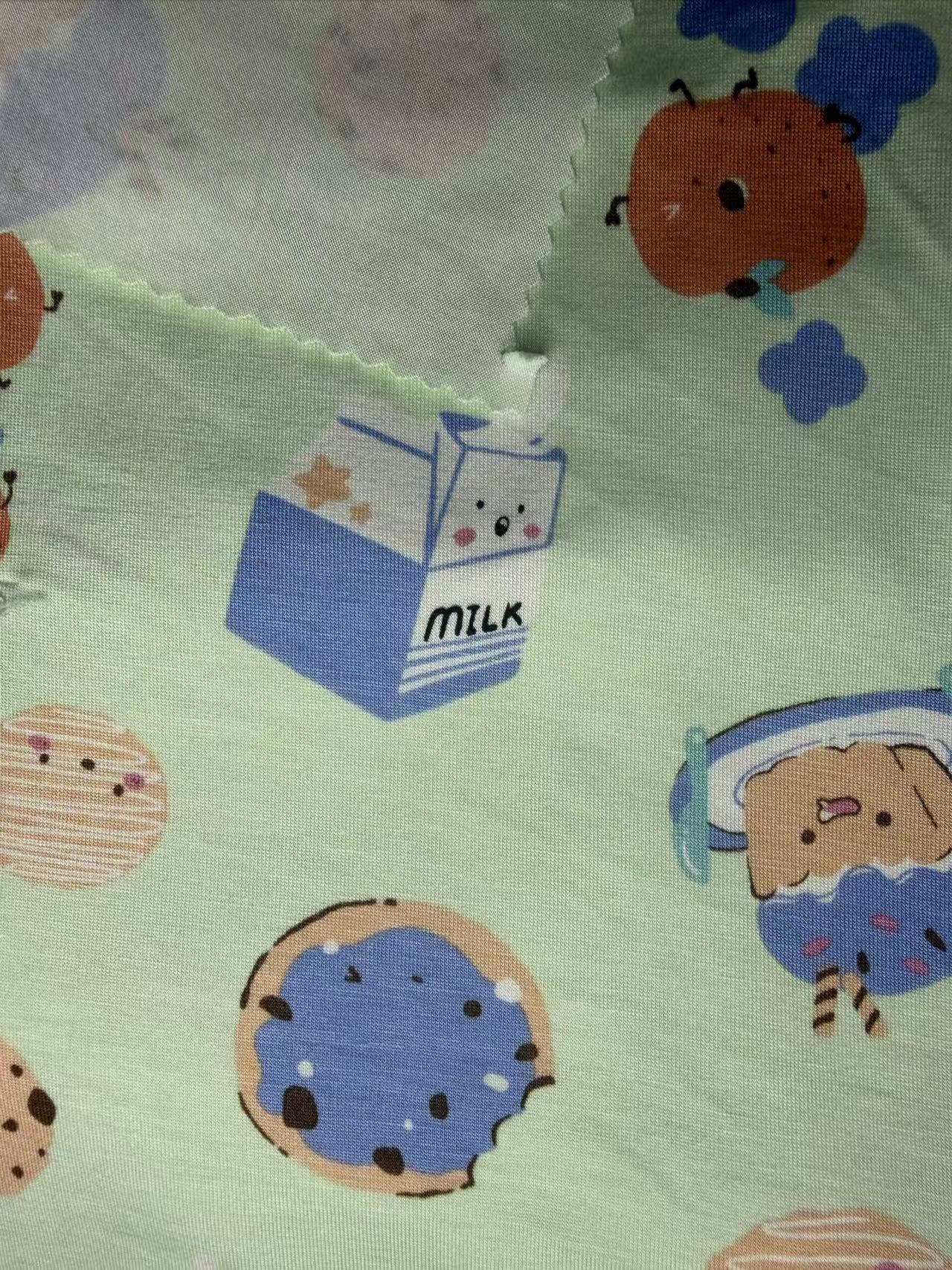 Regular knitted fabric development