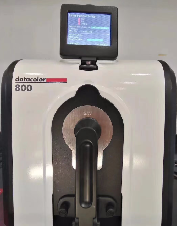 HLC Datacolor 800 spectrophotometer for objective textile colour measurement