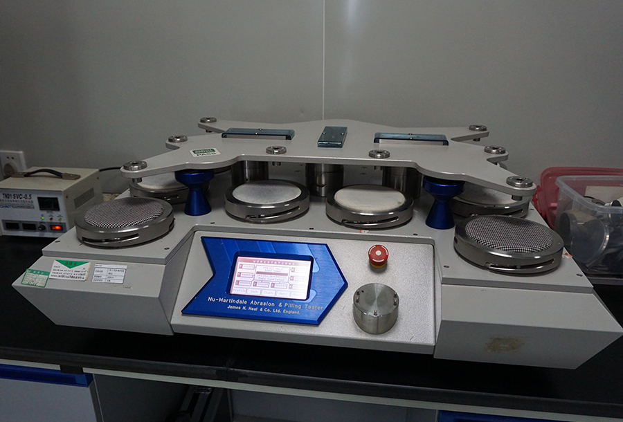 HLC Martindale abrasion and pilling tester for textile fabric performance testing